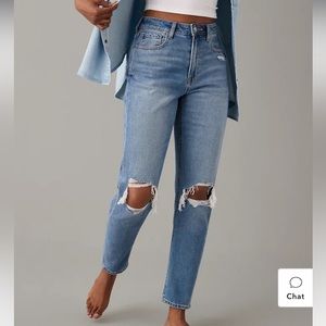 Brand New: American Eagle Ripped Mom Jeans // 8 Short